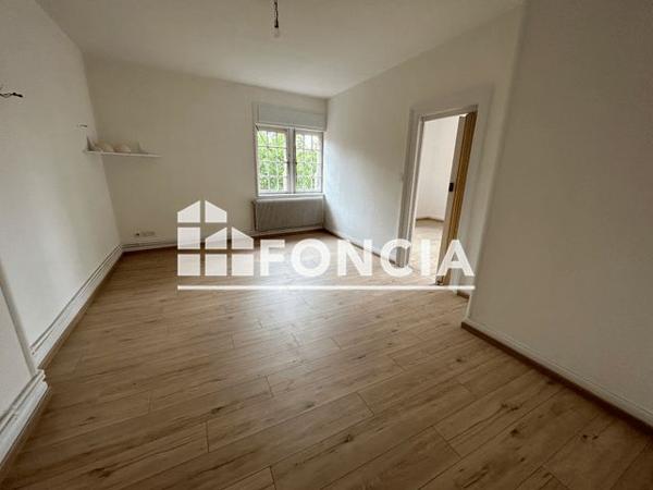 Location Appartement 4 pièces 80 m² - 7 PLACE JEANNE D'ARC Colmar 68000