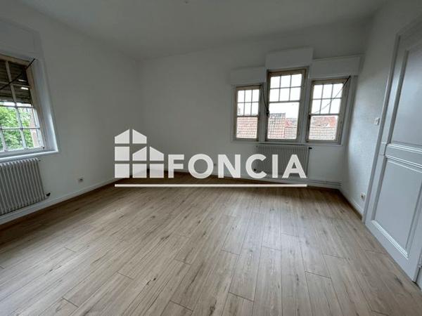 Location Appartement 4 pièces 80 m² - 7 PLACE JEANNE D'ARC Colmar 68000