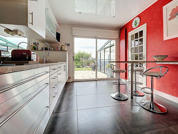 Maison à vendre à Landemont, trois chambres, un bureau, garage, terrain clos