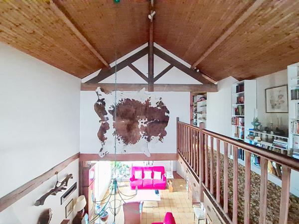 SAINT SEBASTIEN SUR LOIRE GRANDE MAISON FAMILIALE 4 CHAMBRES TERRAIN DIVISIBLE DE 1640M2 TRANSPORTS