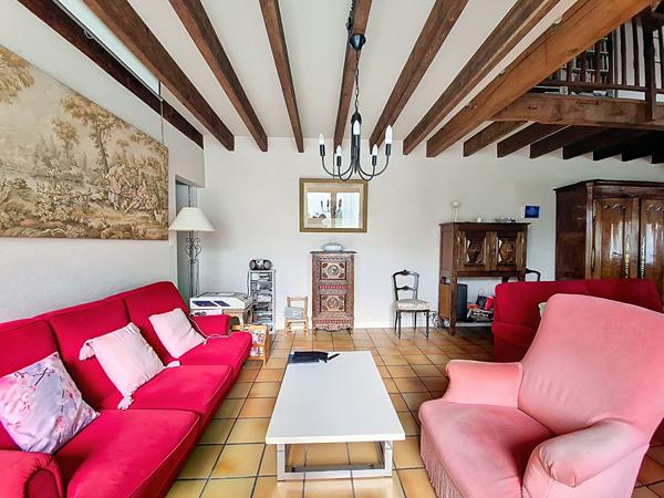 SAINT SEBASTIEN SUR LOIRE GRANDE MAISON FAMILIALE 4 CHAMBRES TERRAIN DIVISIBLE DE 1640M2 TRANSPORTS
