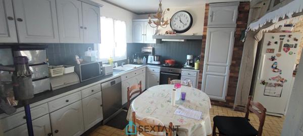 Maison  avec 3 chambres sur sous-sol complet