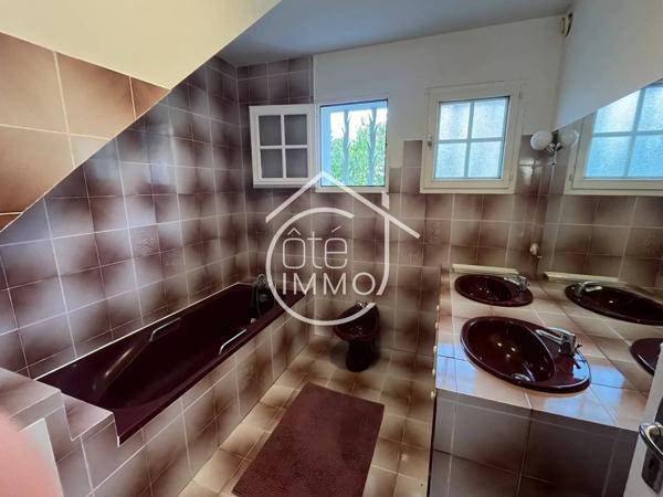BERGERAC : Charmante maison familiale 5 pièces de 111m² avec jardin