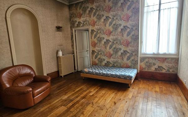 Appartement à louer    2 pièces • 64,31 m2 Dijon