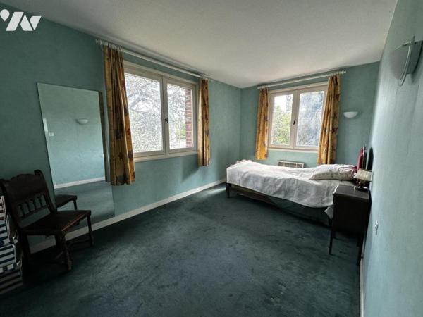 Maison familiale à fort potentiel – 1 105 m² de terrain