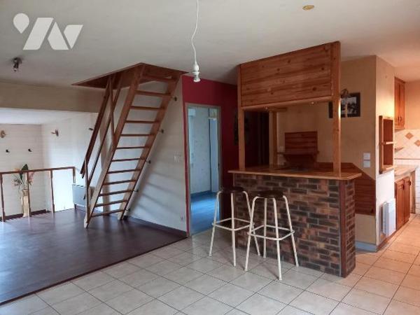 CAMARET SUR MER - Proche toutes commodités, maison en bon état, offrant pièce de vie avec coin ...