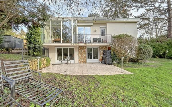 Maison à vendre    7 pièces • 180 m2 Gif-sur-Yvette
