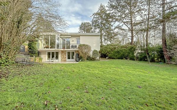Maison à vendre    7 pièces • 180 m2 Gif-sur-Yvette