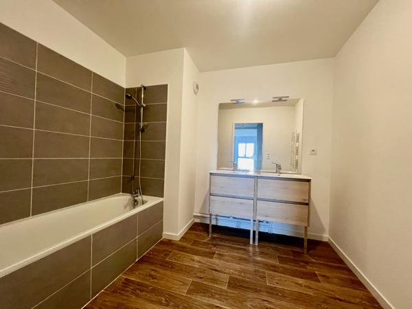 T3 neuf-balcon-2 stationnements