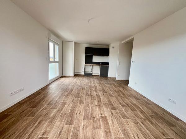 T3 neuf-balcon-2 stationnements