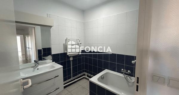 Location Appartement 3 pièces 77.79 m² - Perpignan 66000