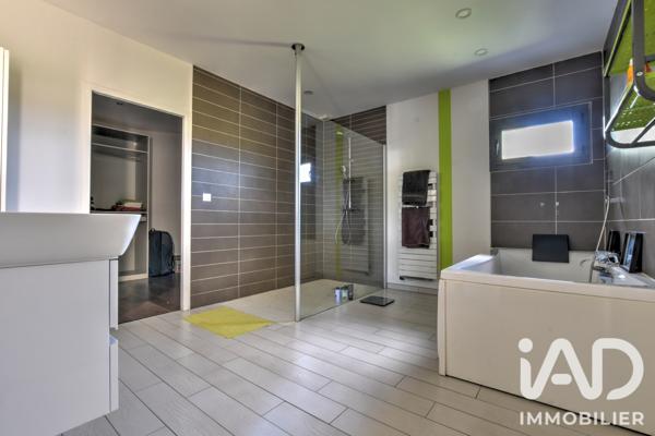 Maison à vendre 5 pièces 232 m² Rilhac-Rancon