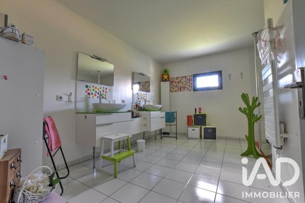 Maison à vendre 5 pièces 232 m² Rilhac-Rancon