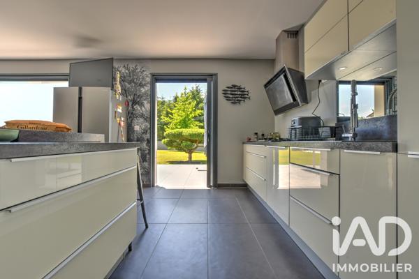 Maison à vendre 5 pièces 232 m² Rilhac-Rancon