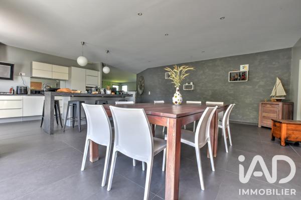 Maison à vendre 5 pièces 232 m² Rilhac-Rancon