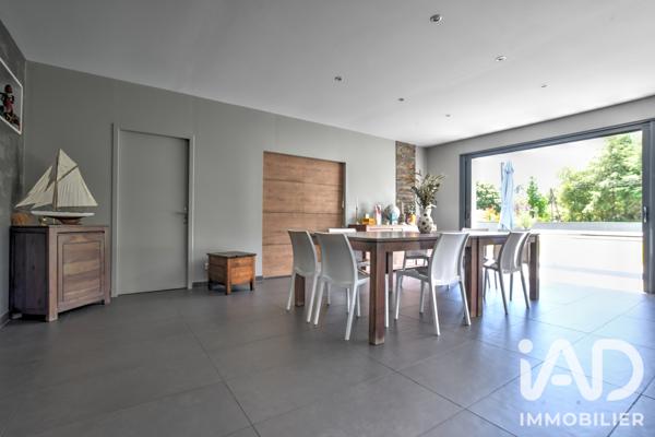 Maison à vendre 5 pièces 232 m² Rilhac-Rancon