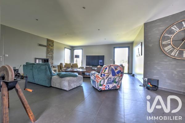 Maison à vendre 5 pièces 232 m² Rilhac-Rancon