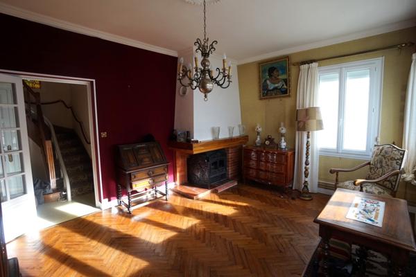 Maison à vendre à Royan - 5 pièces, 4 chambres, proche de la mer