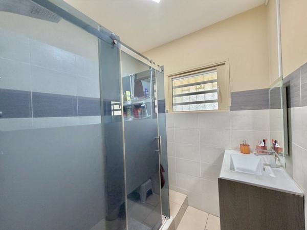 À VENDRE SAINT LOUIS (974) – Belle Villa T8 avec piscine – centre-ville