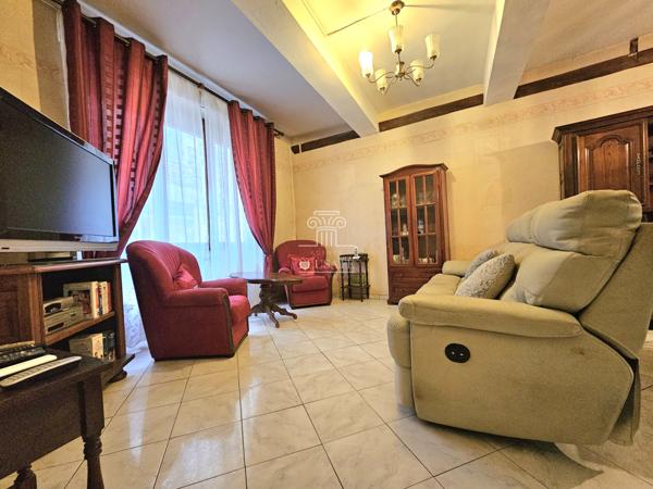 Eauze (32800) ENSEMBLE IMMOBILIER T8 - 204M² AVEC DEUX MAISONS INDEPENDANTES AVEC COUR INTERIEUR / EAUZE