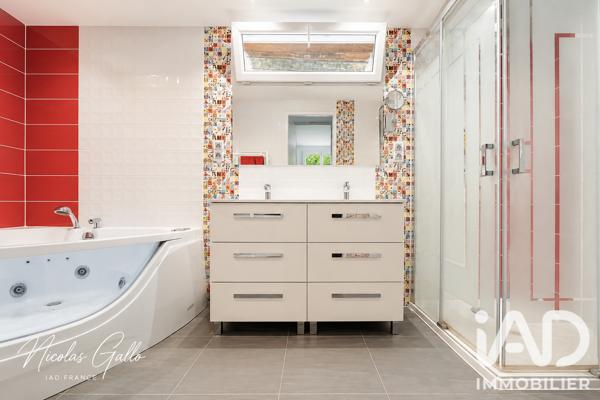 Maison à vendre 8 pièces 314 m² Créon