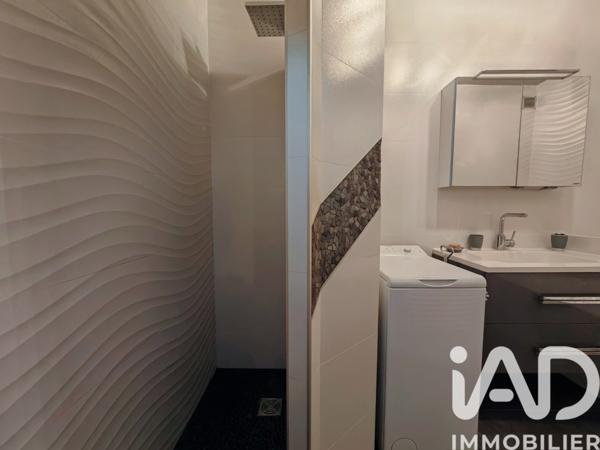 Location appartement 3 pièces 74 m² Lyon 7