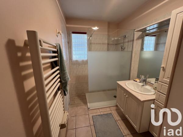 Maison traditionnelle 5 pièces de 108 m² à Salles-sur-Mer (17220)