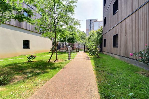 Appartement Aubervilliers 4 pièce(s) 75 m2