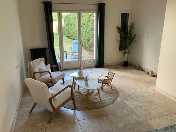 Maison 4 pièce(s) 80m2 599 000 € **  - Référence  13601