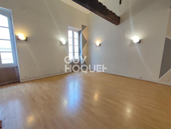 APPARTEMENT DE TYPE 2 EN DUPLEX EN HYPER CENTRE