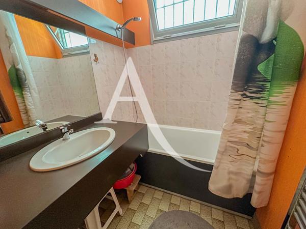 2 pièces cabine en pignon, Grande terrasse de 60m² exposée sud-ouest