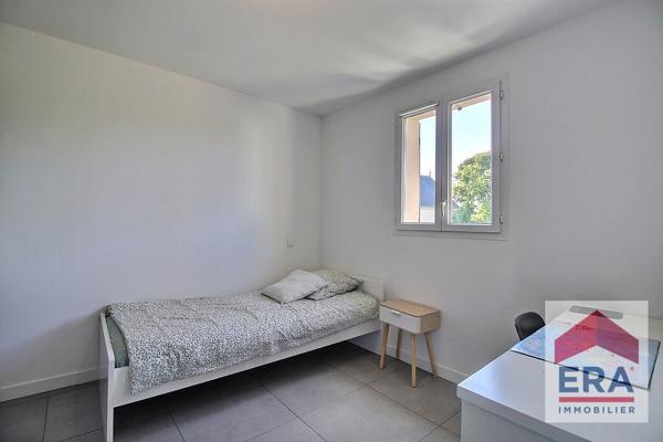 Maison familiale Sorgues 5 pièces - 4 chambres - Suite parentale - Piscine - Garage 120m²