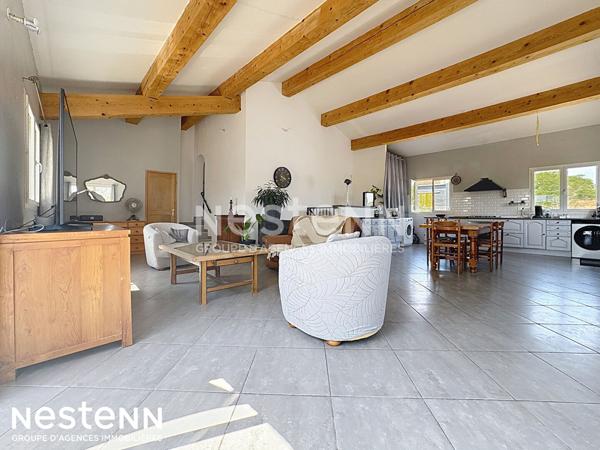 Maison à Canet comprenant 4 chambres et double garage