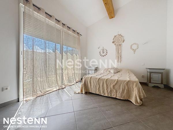 Maison à Canet comprenant 4 chambres et double garage