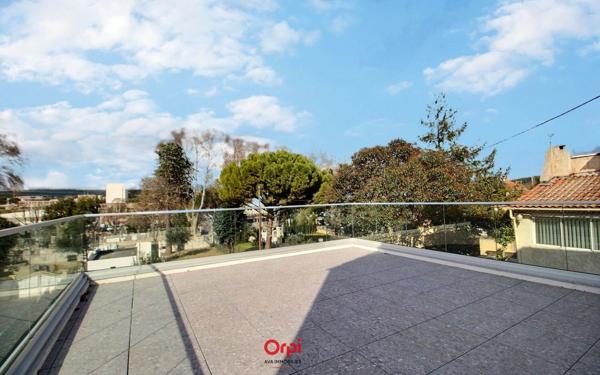 Maison à vendre    8 pièces • 209 m2 Marseille 11