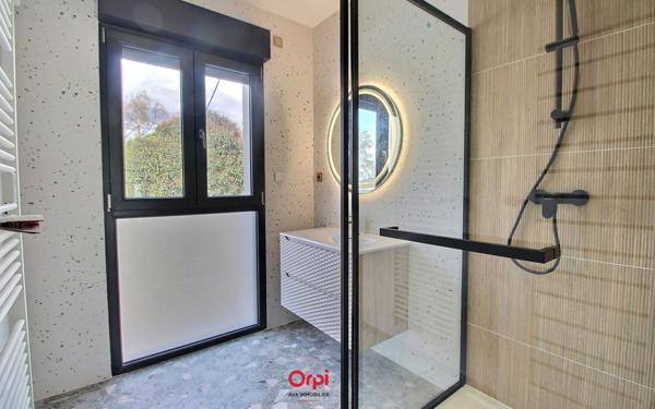 Maison à vendre    8 pièces • 209 m2 Marseille 11