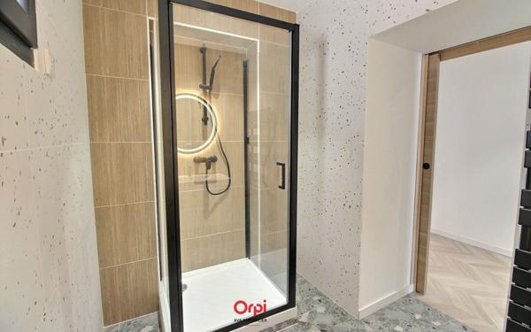 Maison à vendre    8 pièces • 209 m2 Marseille 11