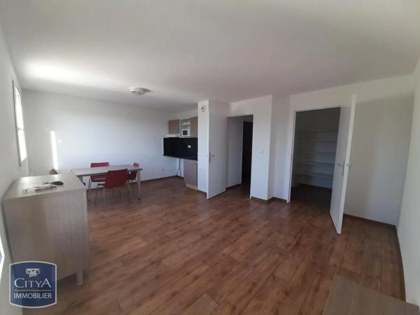 Appartement à louer 1 pièce 33.19m² Fréjus (83600)