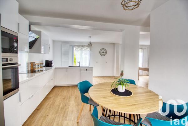 Maison à vendre 7 pièces 208 m² Magny-en-Vexin