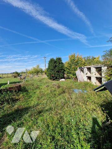 Grange raccordée eau + électricité