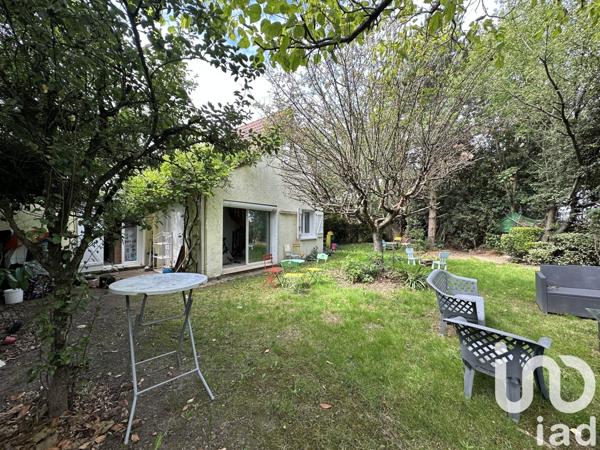 Maison à vendre 7 pièces 141 m² Vaux-le-Pénil