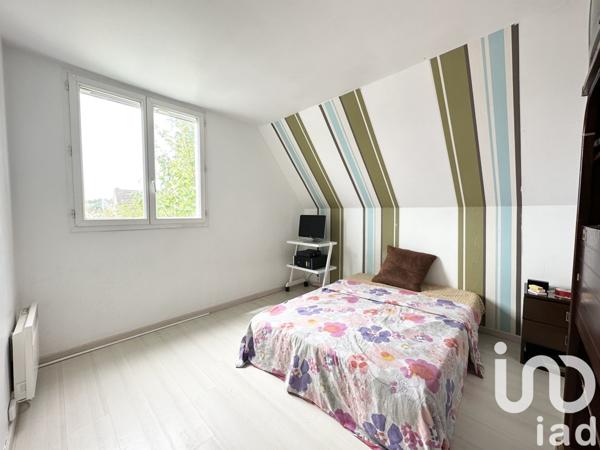 Maison à vendre 7 pièces 141 m² Vaux-le-Pénil