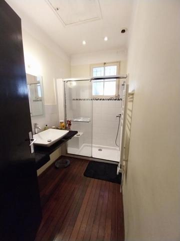 Maison centre - ville , ideale grande famille, entrepreneurs ou investisseurs