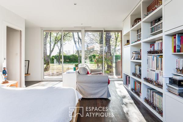 Maison d’architecte de plain pieds et son bois