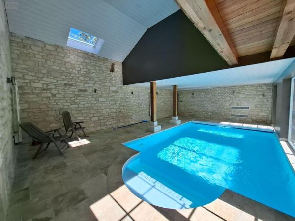 Villa à vendre à Salignac-Eyvigues en Dordogne (24590), ref : 18113/123