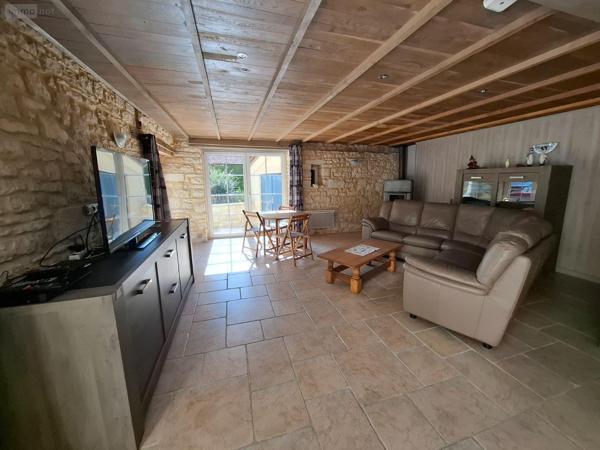 Villa à vendre à Salignac-Eyvigues en Dordogne (24590), ref : 18113/123