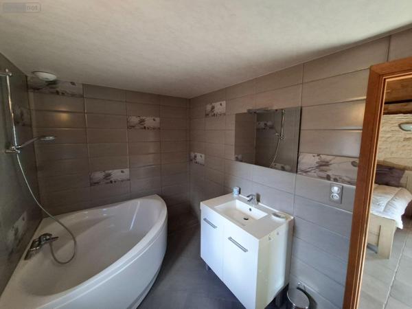 Villa à vendre à Salignac-Eyvigues en Dordogne (24590), ref : 18113/123