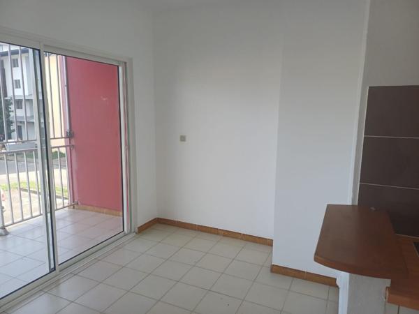Grand studio 31m2 1er étage KOUROU 99 000€ FAI