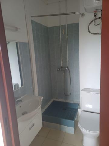 Grand studio 31m2 1er étage KOUROU 99 000€ FAI