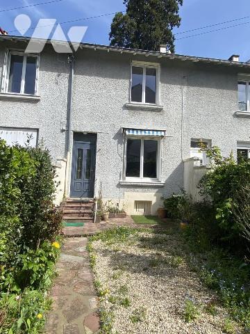 Nantes Saint Félix Au calme de son impasse maison ancienne avec jardin